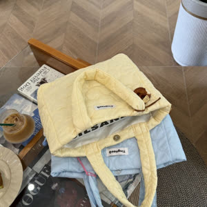 Women's Top Handle Handbag - Summer, Minimalist, Everyday - Style 493702