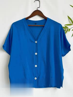 Women's Knit Top - Summer, Versatile - Style 036868