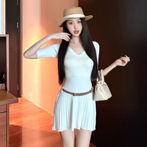 Women's Short Sleeve Summer Dress - Summer, Short Sleeve, Slim Fit - Style 079705