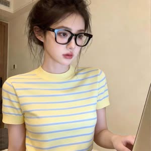 Women's Knit Top - Summer, Short Sleeve, Striped - Style 511561
